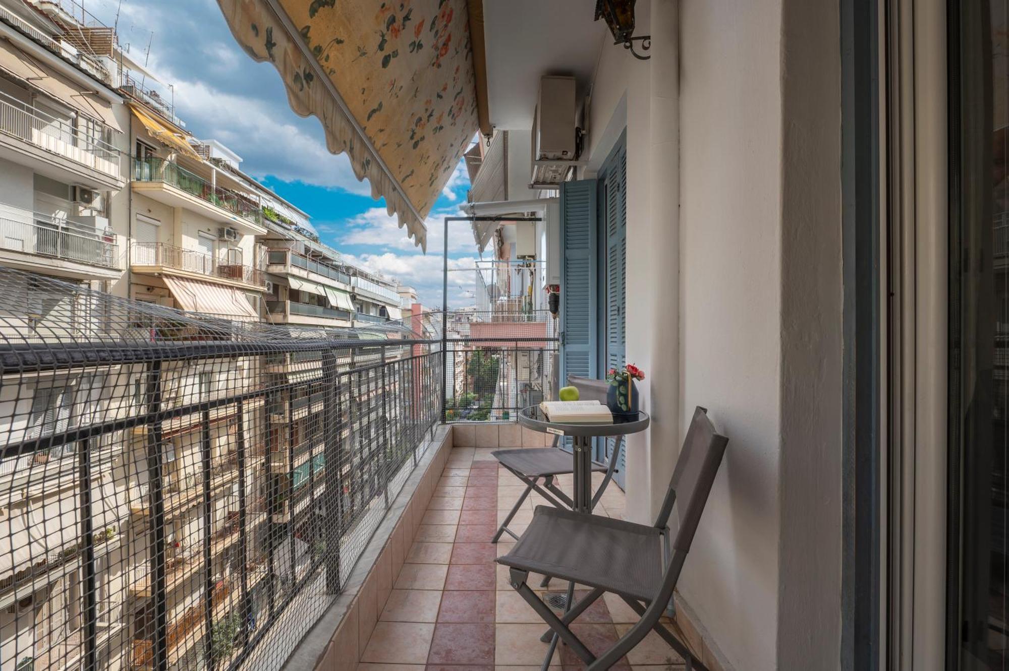 Estia Thessaloniki Apartment, Cozy, Spacious, Sunny, 2 Rooms-5 Beds Bagian luar foto